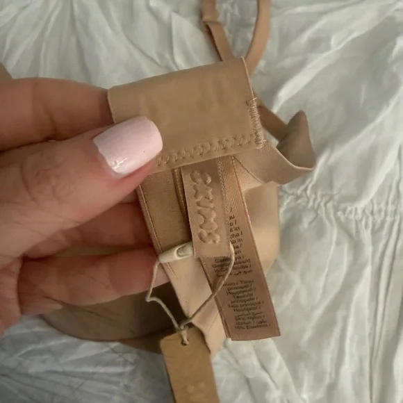 🤎 SKIMS Ultimate Nipple Push-Up Bra 32D - Picture 4 of 8
